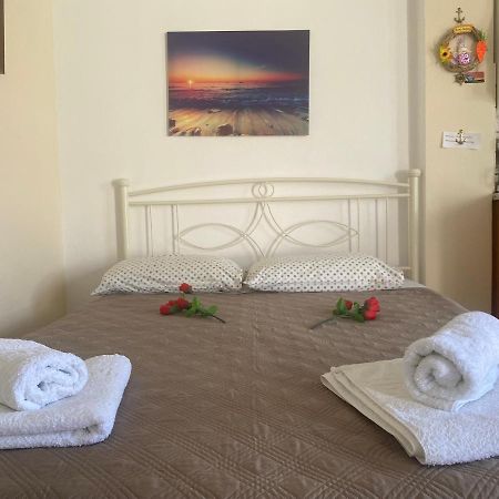 Lorentzia Room Batsi  Bagian luar foto