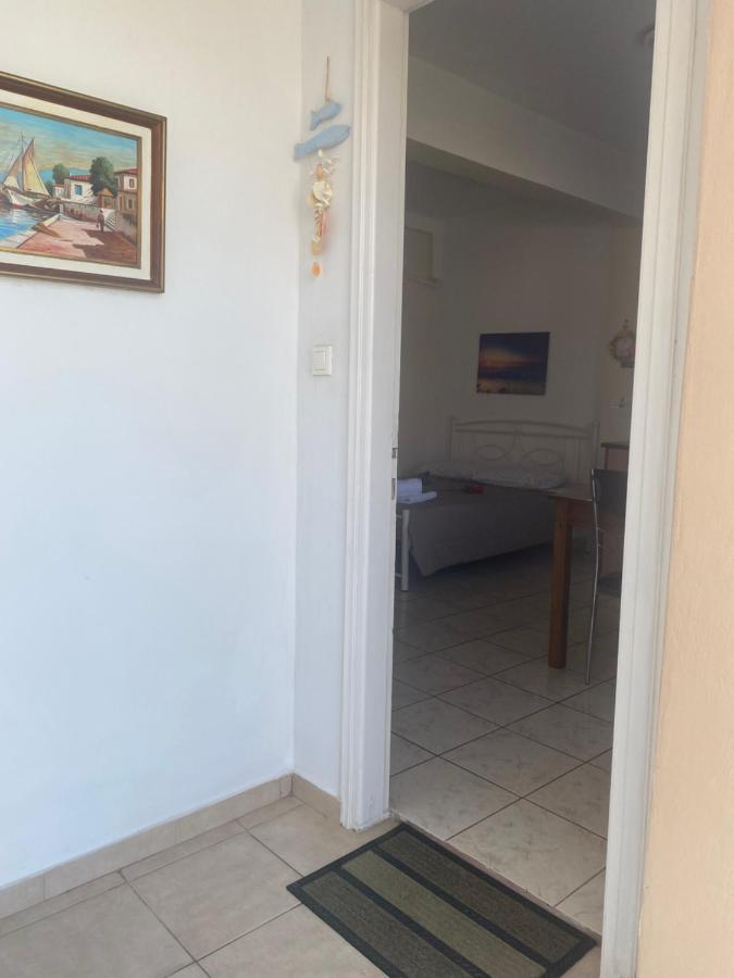 Lorentzia Room Batsi  Bagian luar foto